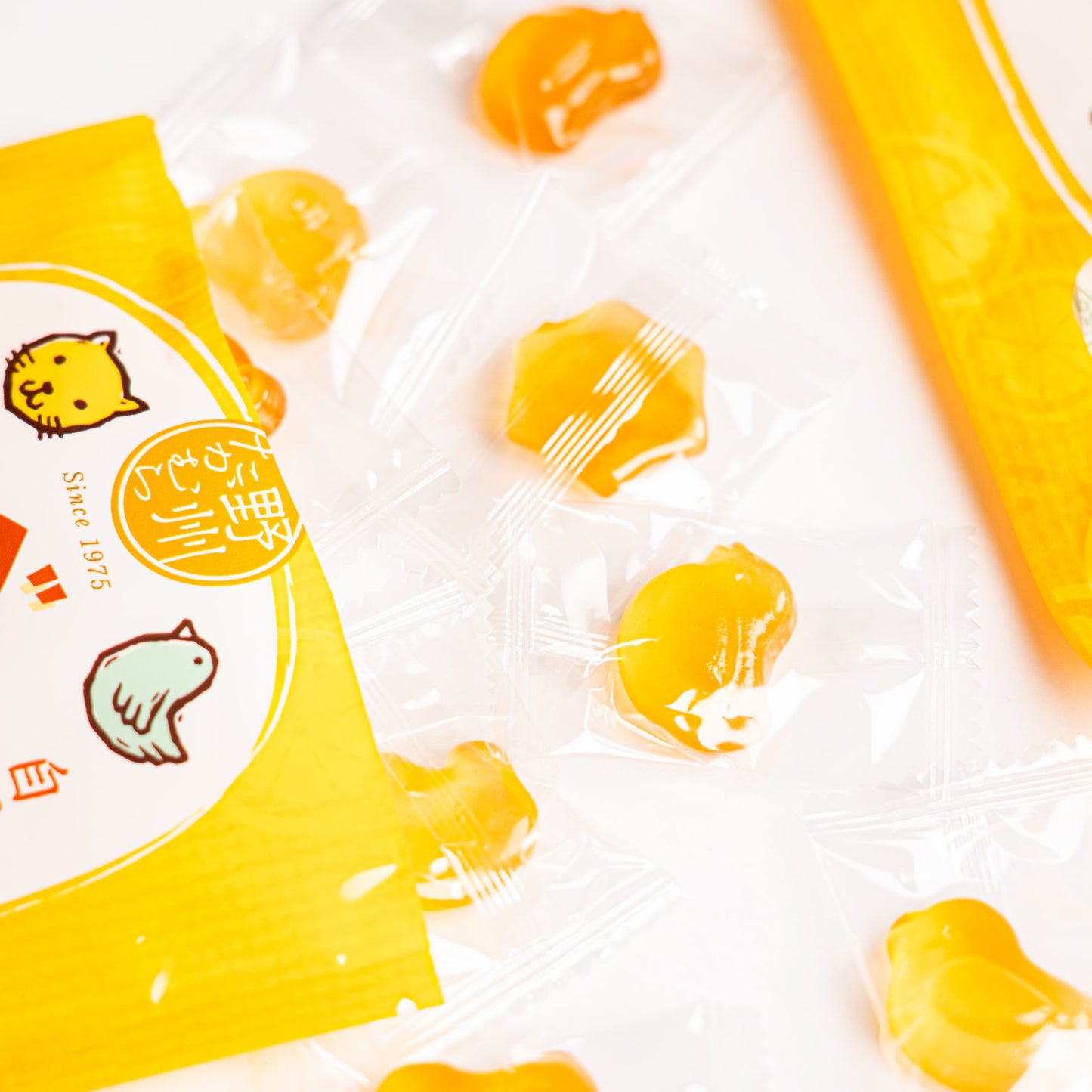 YASHU TAKAMURA Animal Bekkou Yuzu / Animal Shaped Hard Candy Yuzu Flavour / Cukierki o smaku cytrusa yuzu 50 g