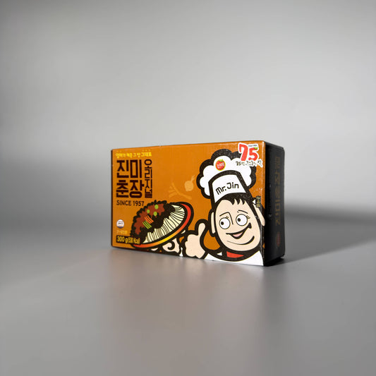 JIN MI Pasta z czarnej fasoli Jjajang / Chajang 300 g