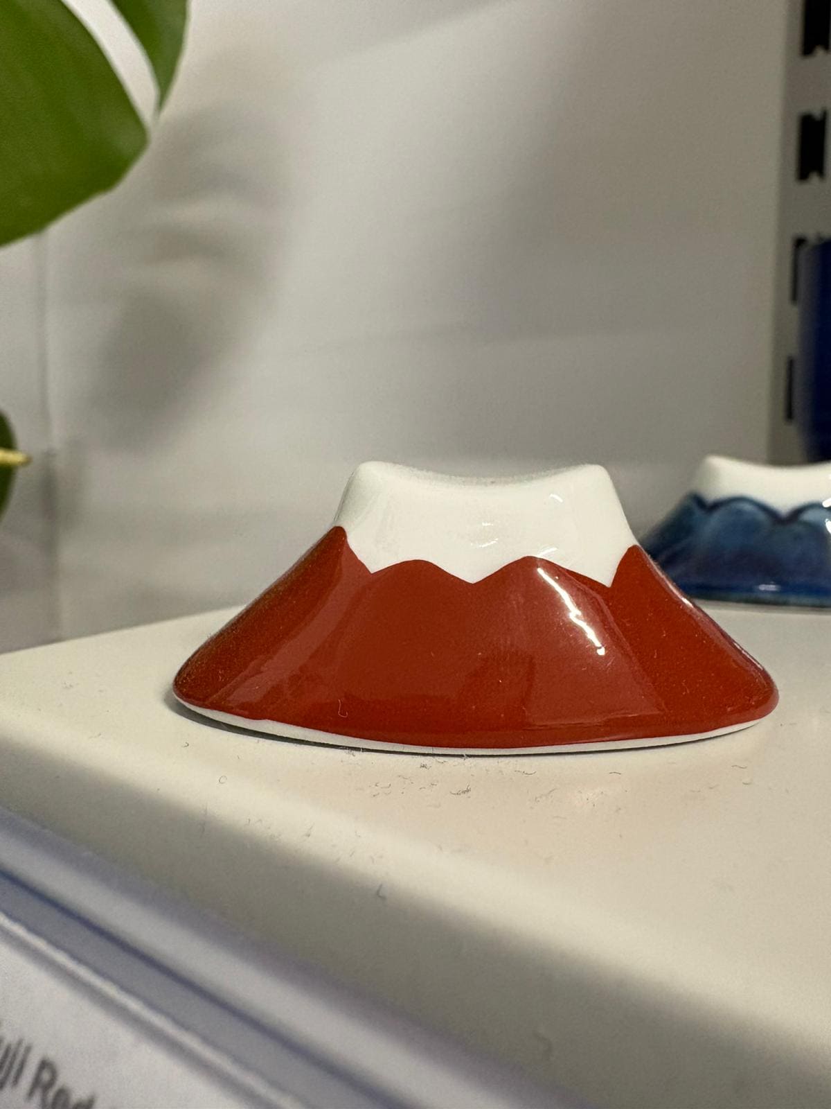 Chopstick Rest Fuji Red 000614 Aito