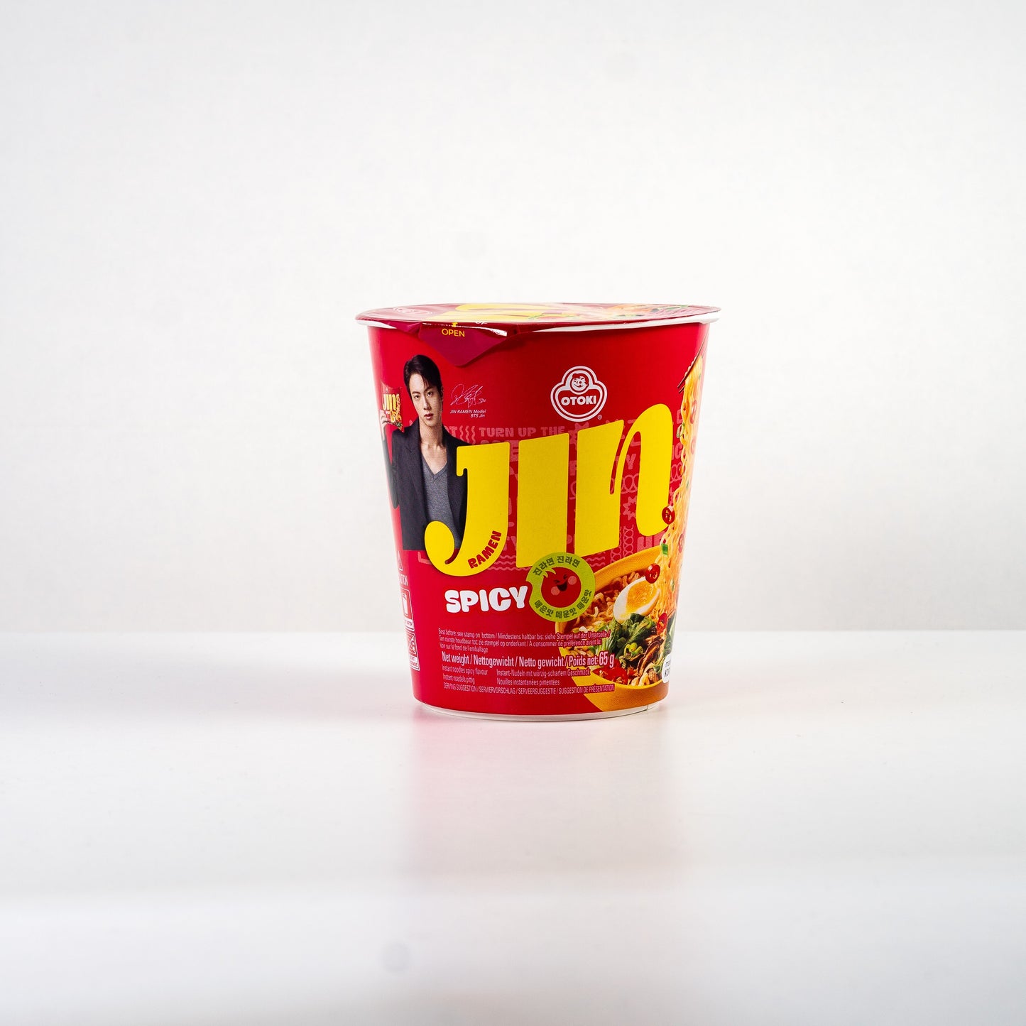 OTTOGI Jin Ramen Cup Noodles Spicy / Zupa Jin Ramen w kubku Pikantna 65 g